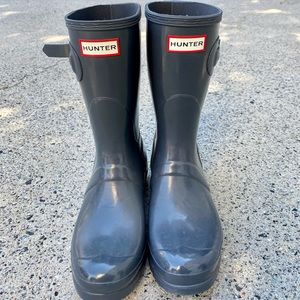 HUNTER boots original short glossy grey rain boots - hardly worn - size US 10